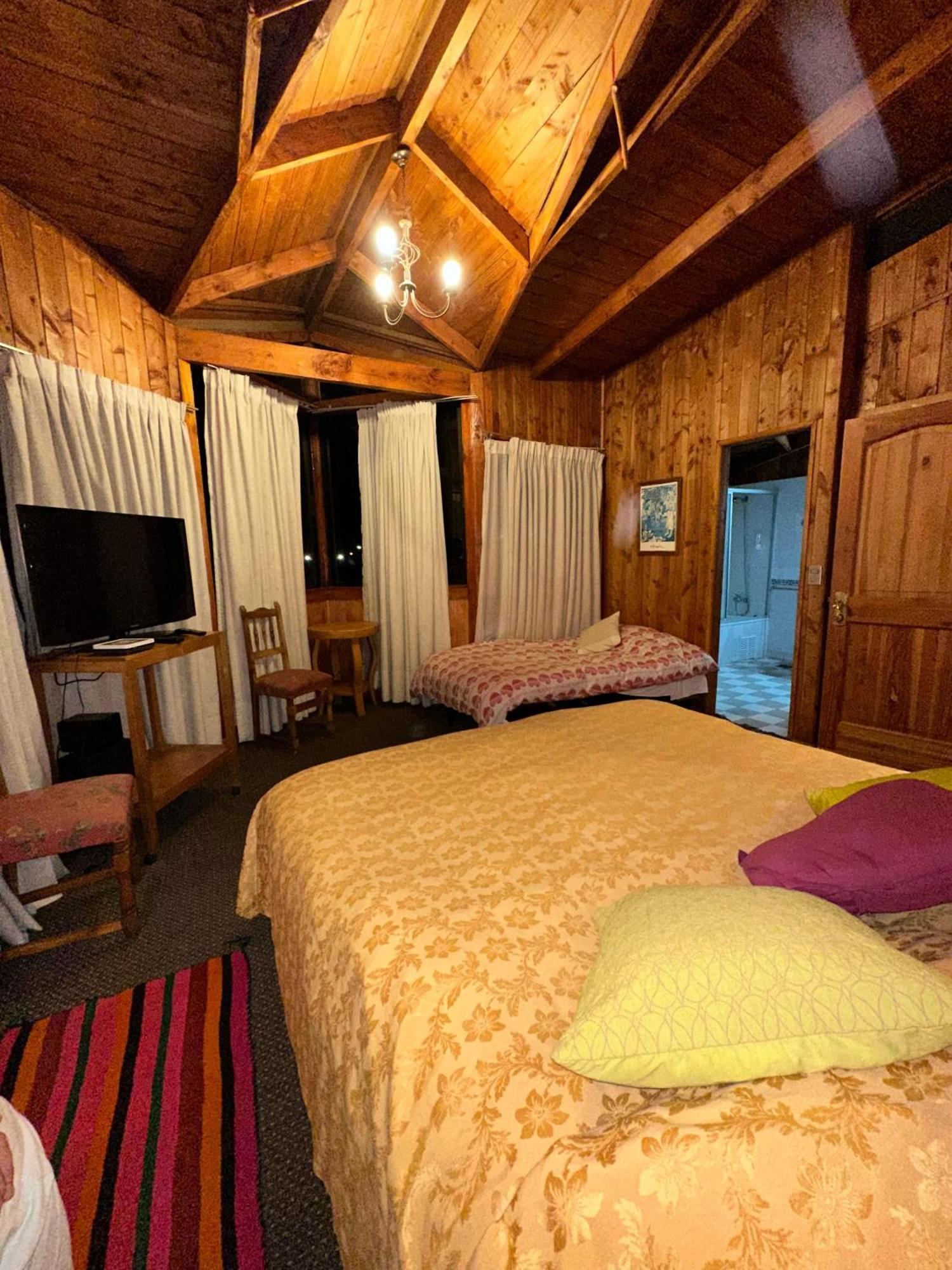 Hotel Los Maitenes Pucón Esterno foto
